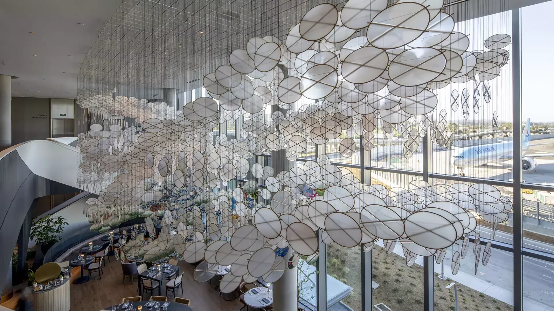 Jacob Hashimoto im Grand Hyatt at SFO