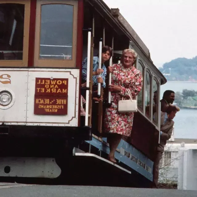 Cena de Sra. Doubtfire quando eles estavam no Cable Car